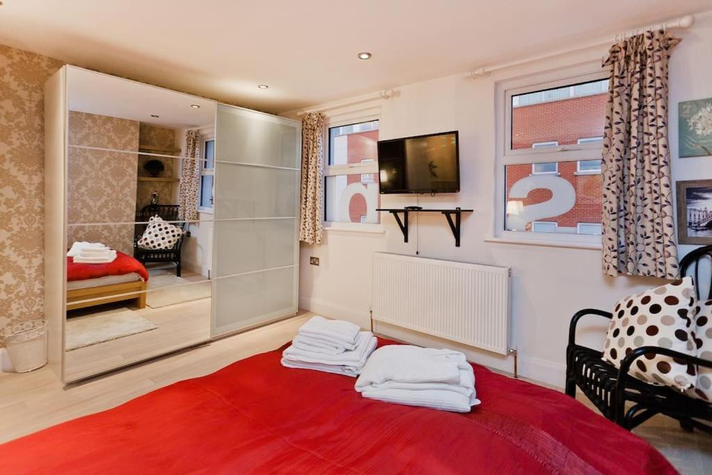 Whole House In Central Camden Town Лондон Екстериор снимка
