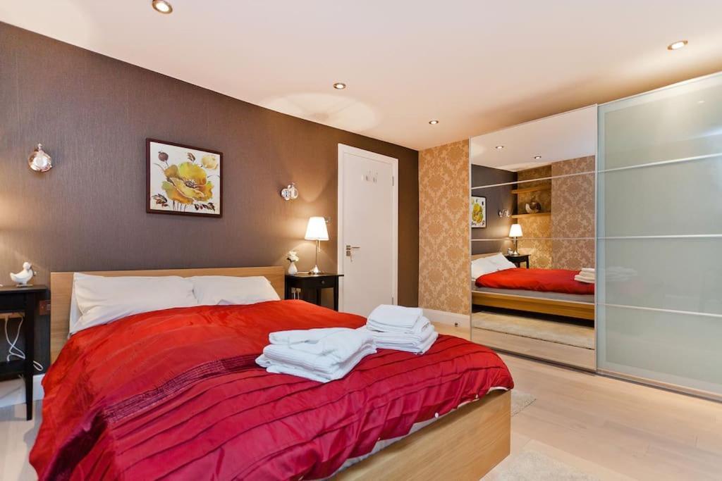 Whole House In Central Camden Town Лондон Екстериор снимка