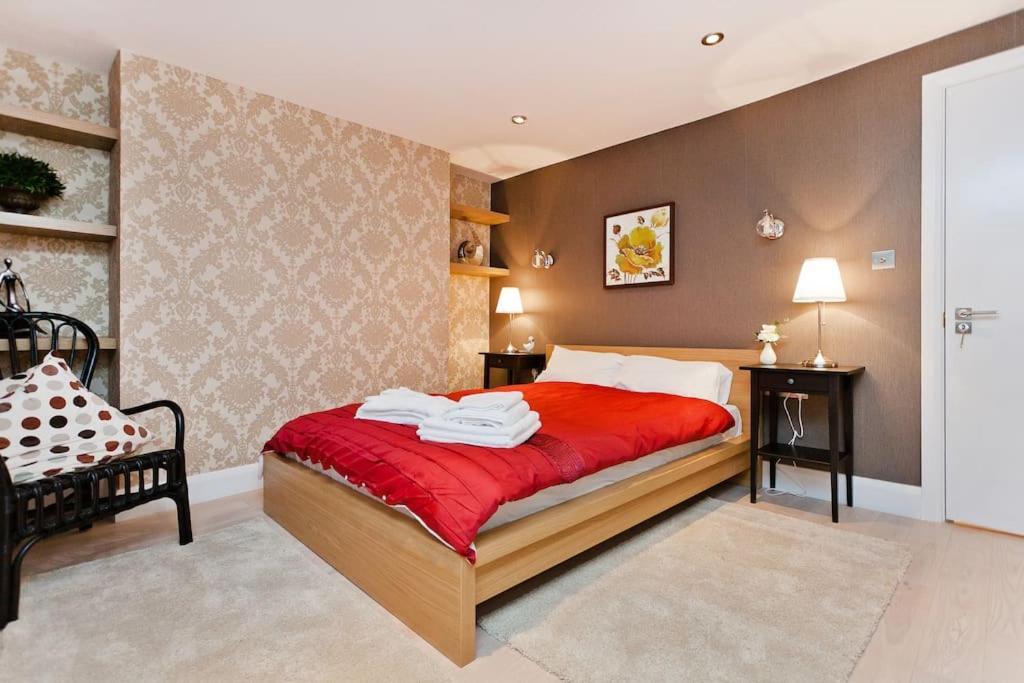Whole House In Central Camden Town Лондон Екстериор снимка